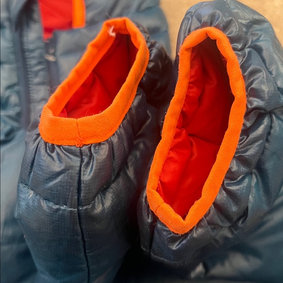 Patagonia Hi Loft down sweater jacket boys size L hooded - Picture 4 of 12